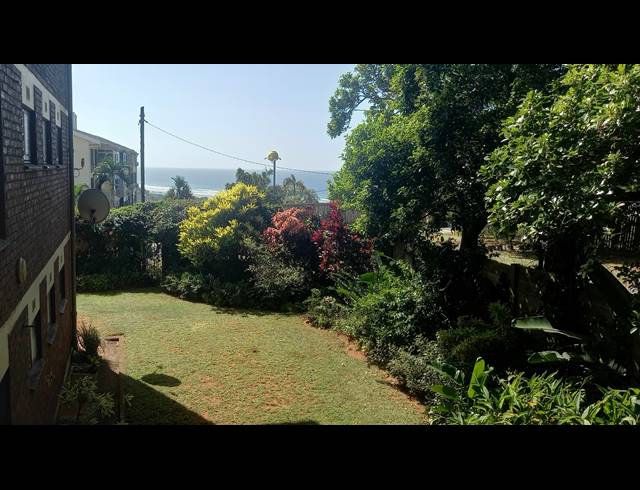 2 bed property for sale in ILLOVO BEACH